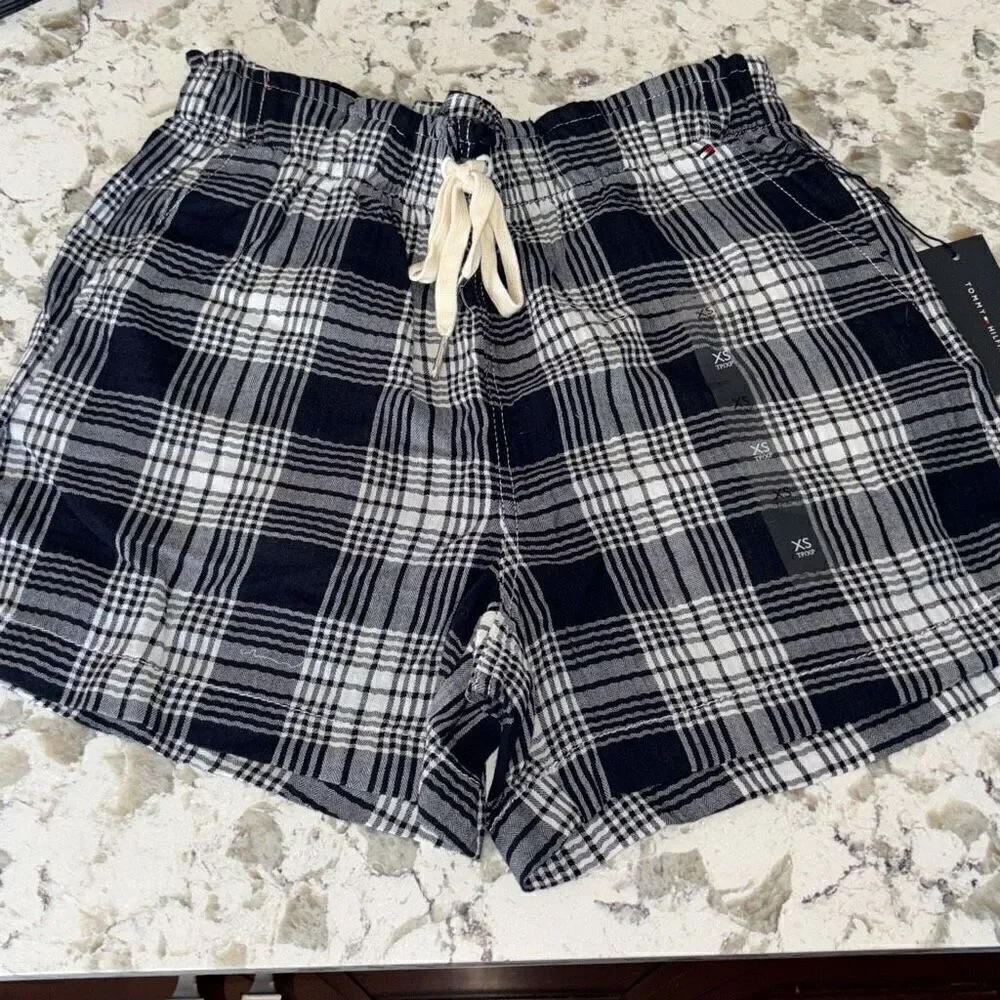 NWT Tommy Hilfiger women plaid pull on shorts black dressing XS